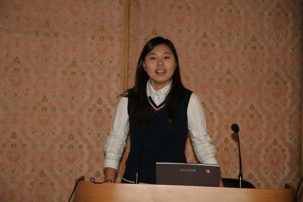 英文网站编辑张莉